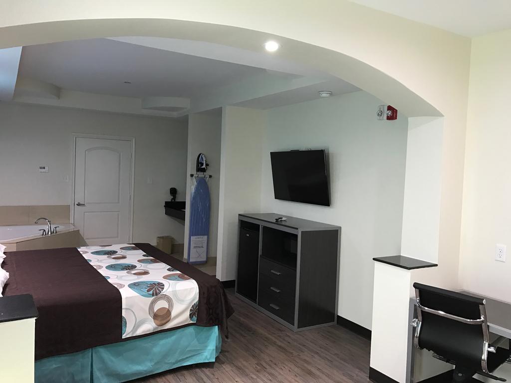 Americas Best Value Inn & Suites Spring / N. Houston Экстерьер фото