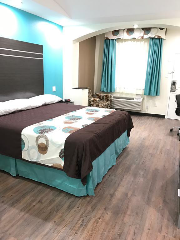 Americas Best Value Inn & Suites Spring / N. Houston Экстерьер фото